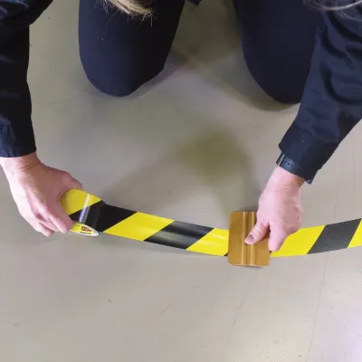 3M 5702 nastro adesivo per segnaletica di sicurezza, Nero e Giallo